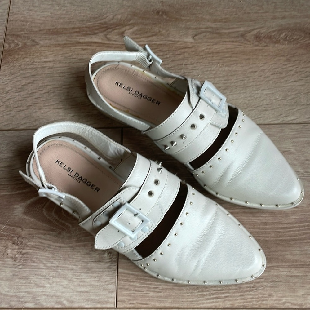 Kelsi Dagger Eggshell Alex Leather Flat